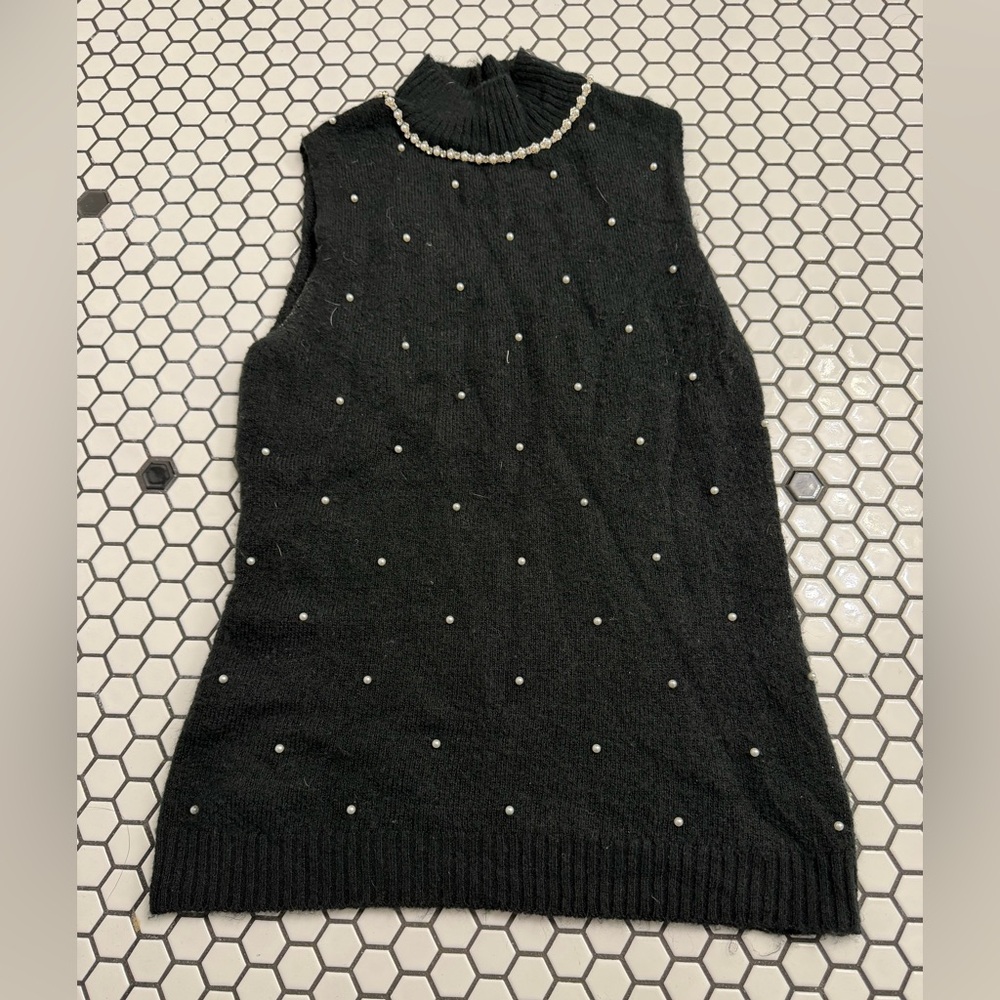 Cache Sleeveless Black Pearl-Embellished Knit sweater size XS